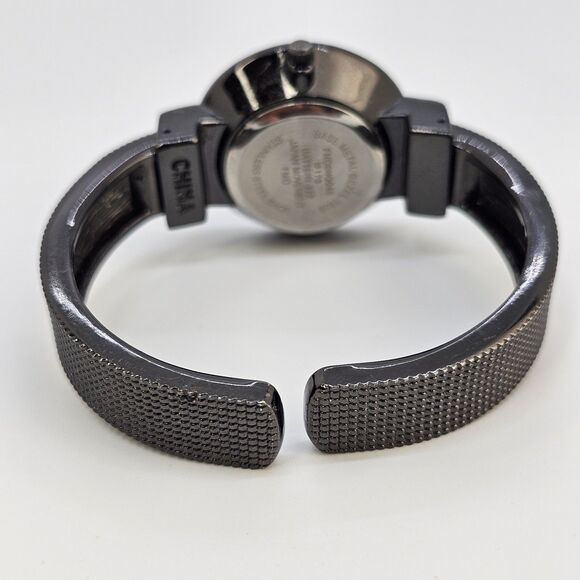 Folio Women's Cuff Watch 32MM Black Dial Black Bracelet Band 5.5" New Battery - Picture 7 of 13